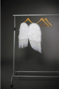 MEMINISSES - LOVE LIVES ON